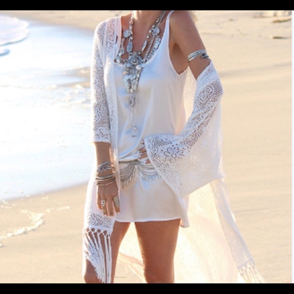 LACE SWIMSUIT COVER 1 left - Picture 6 of 8